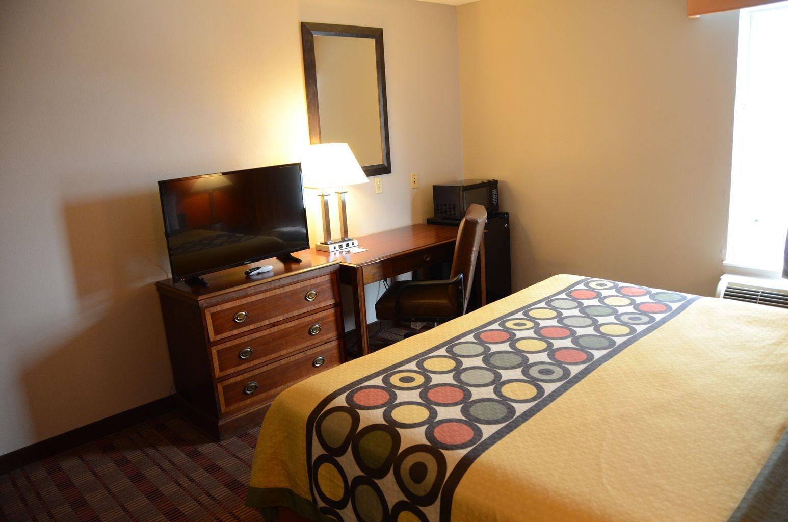 Super 8 By Wyndham Louisville/Expo Center Экстерьер фото